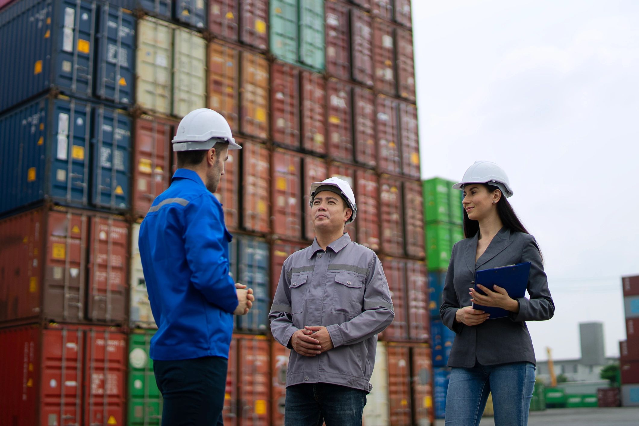 Wholesale logistics team working in a warehouse